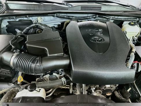Used 2021 Toyota Tacoma TRD Off-Road AWD/4WD image 28