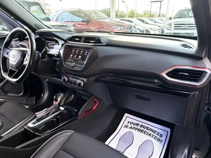 Used 2022 Chevrolet TrailBlazer RS FWD image 48