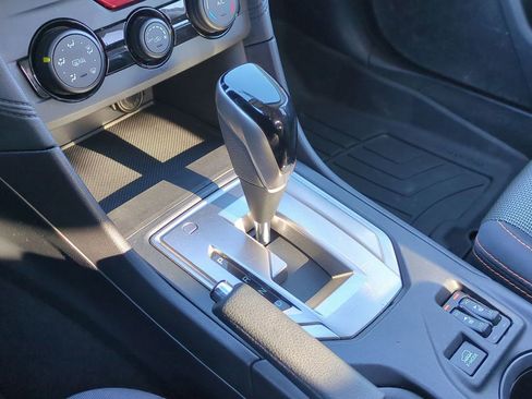 Used 2018 Subaru Crosstrek 2.0i Premium image 30