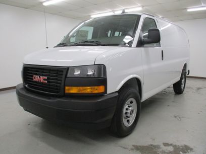 New 2025 GMC Savana 3500