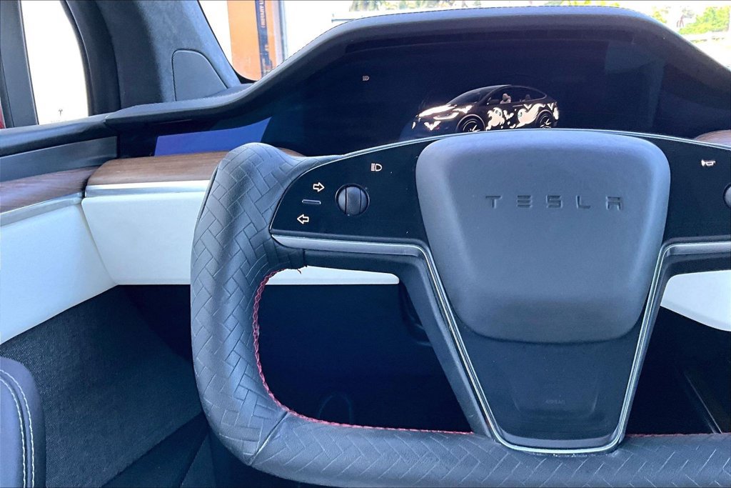 Used 2023 Tesla Model X AWD/4WD image 16