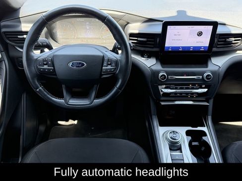 Used 2020 Ford Explorer XLT RWD image 13