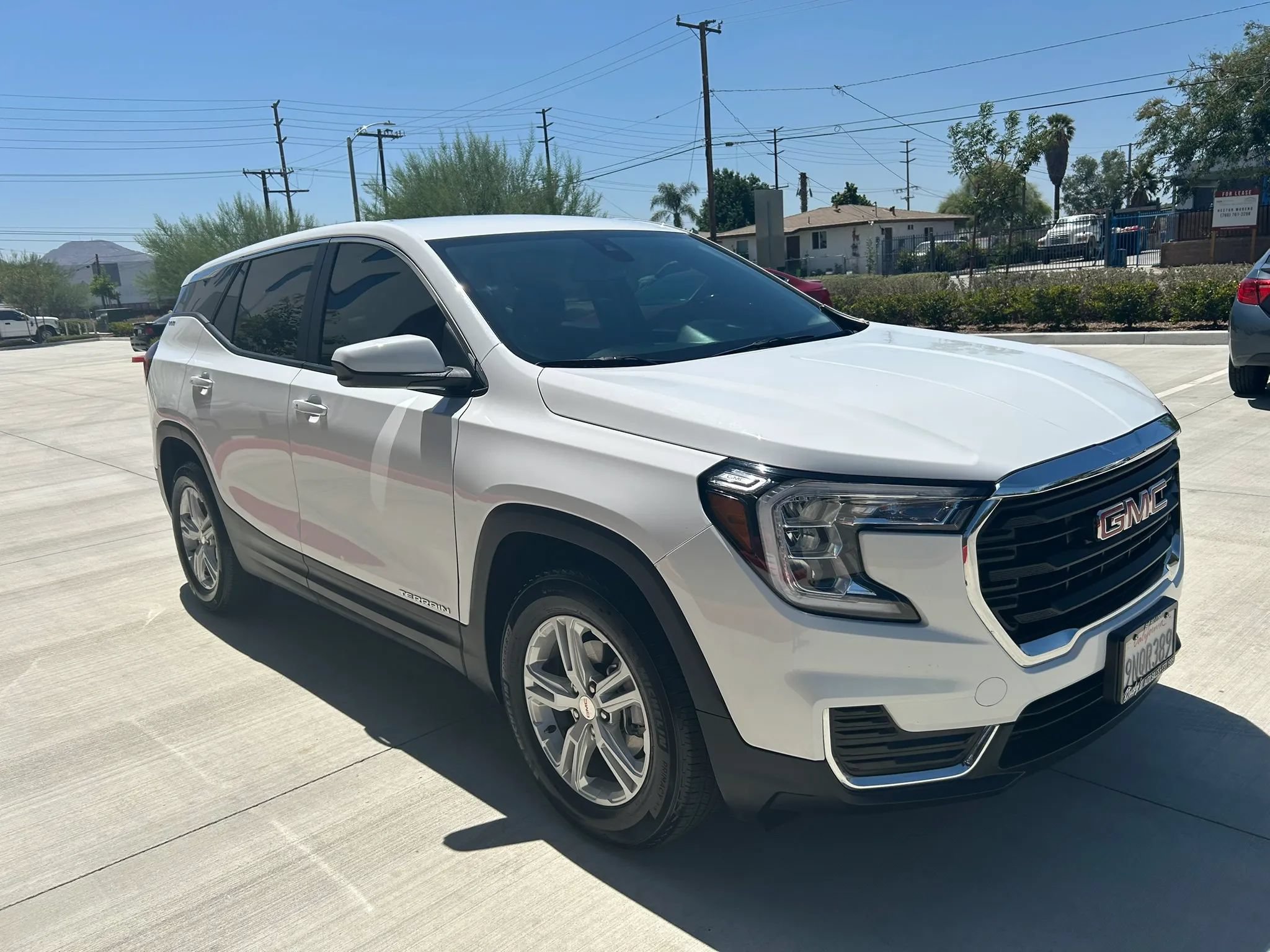 Used 2024 GMC Terrain SLE FWD image 6