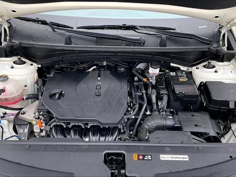 Certified 2024 Kia Sportage LX image 9