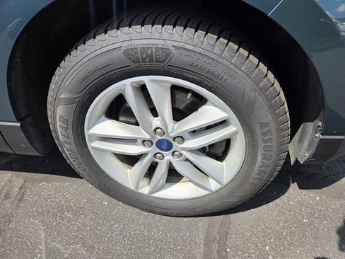 Used 2016 Ford Edge SEL AWD/4WD image 42