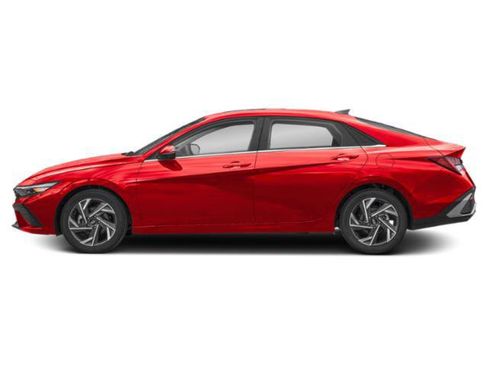Used 2024 Hyundai Elantra Limited FWD image 3