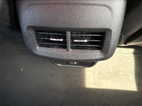 Used 2023 GMC Terrain SLE w/ Driver Convenience Package image 26