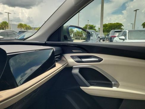Certified 2025 Audi Q5 Premium Plus w/ Premium Plus AWD/4WD image 27