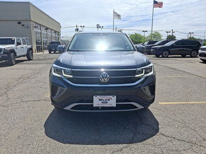 Used 2022 Volkswagen Taos SEL w/ Panoramic Sunroof Package