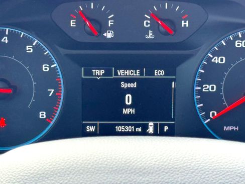 Used 2020 Chevrolet Traverse LS image 24