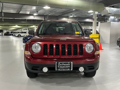 Used 2014 Jeep Patriot Latitude w/ Sun/Sound Group image 6