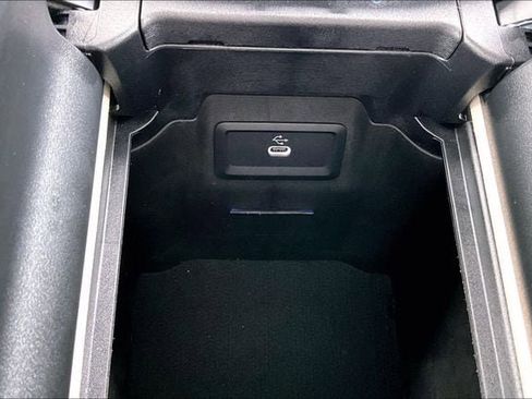 Certified 2025 Mercedes-Benz GLC 300 4MATIC image 19