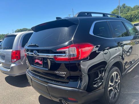 Used 2023 Subaru Ascent Limited AWD/4WD image 5