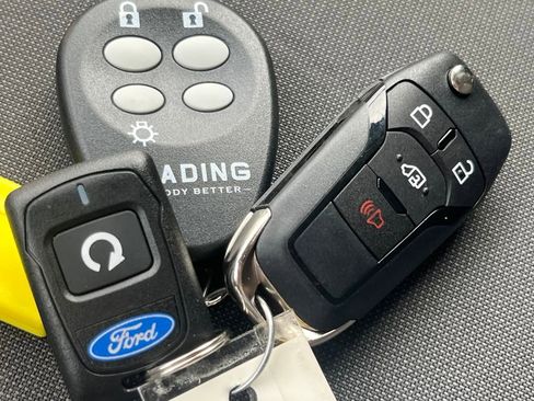 New 2025 Ford Transit 350 image 23