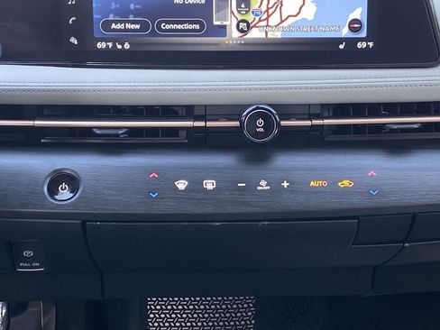 Certified 2023 Nissan Ariya FWD image 20