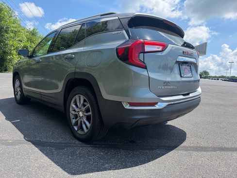 Used 2023 GMC Terrain SLT FWD image 13