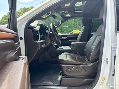 Used 2024 GMC Sierra 2500 Denali w/ Technology Package AWD/4WD image 27