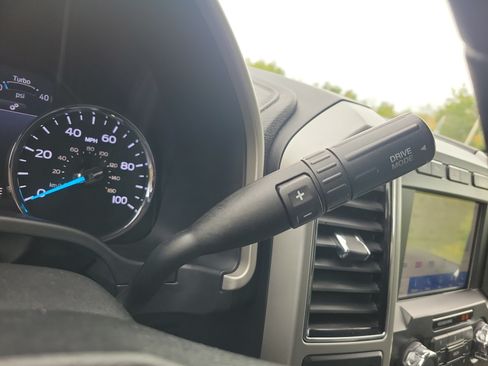 Used 2021 Ford F350 Lariat AWD/4WD image 24