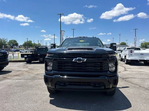 New 2026 Chevrolet Silverado 2500 Custom w/ Custom Value Package AWD/4WD image 8