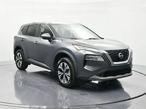 Used 2023 Nissan Rogue SV FWD image 3