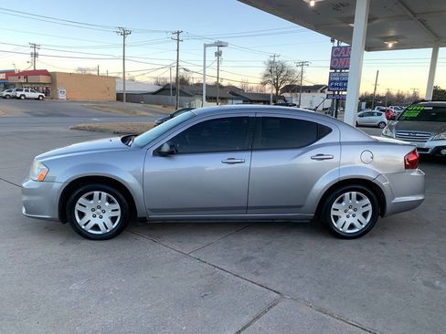 Used 2014 Dodge Avenger SE image 5