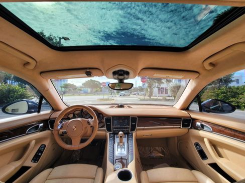 Used 2010 Porsche Panamera Turbo image 14