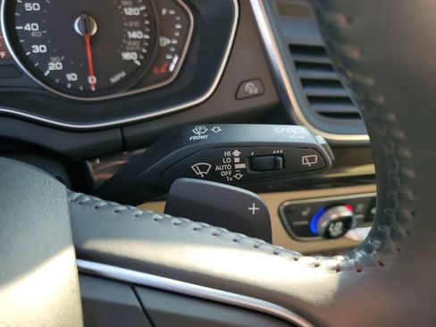 Used 2020 Audi Q5 2.0T Premium w/ Convenience Package image 36