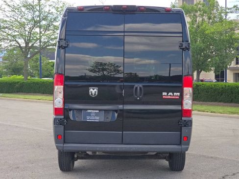 Used 2018 RAM ProMaster 3500 w/ Premium Appearance Group FWD image 9