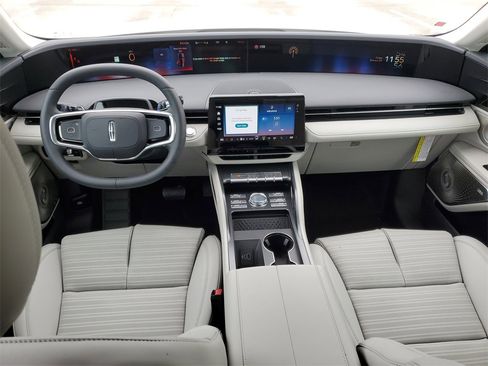 New 2026 Lincoln Nautilus Reserve image 14