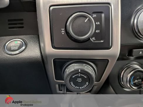 Used 2016 Ford F150 Platinum w/ Equipment Group 701A Luxury AWD/4WD image 24