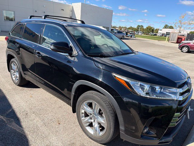 Used 2018 Toyota Highlander Limited AWD/4WD image 3