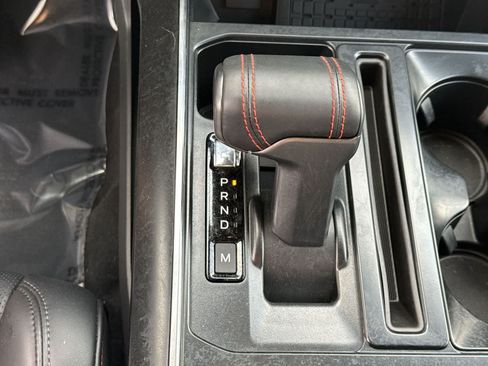 Used 2025 Ford F150 Raptor AWD/4WD image 39