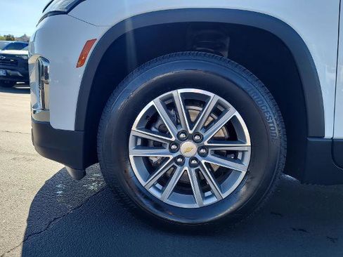 Used 2023 Chevrolet Traverse LT image 31