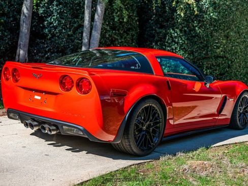 Used 2011 Chevrolet Corvette Z06 image 8