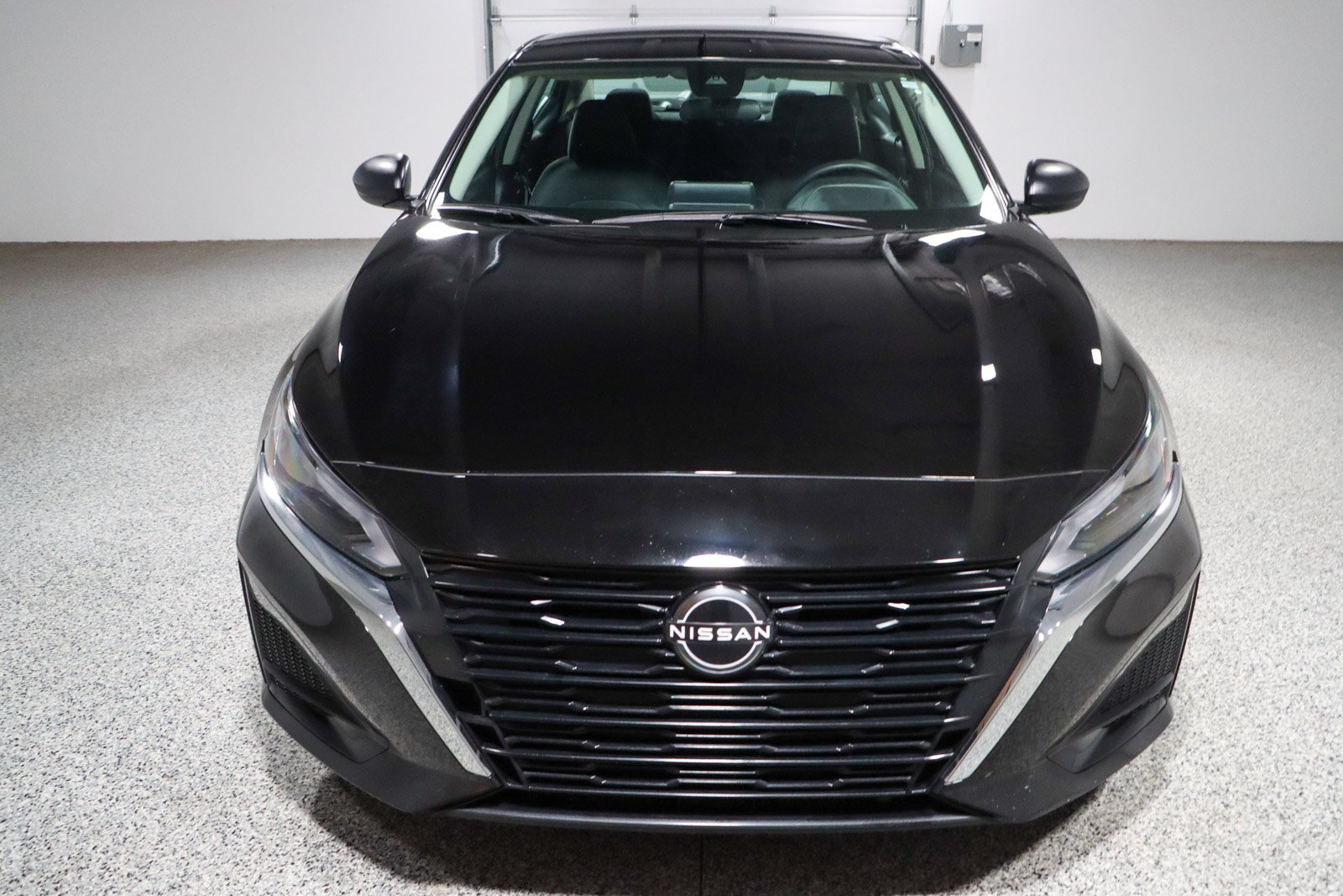 Used 2024 Nissan Altima 2.5 SV FWD image 4