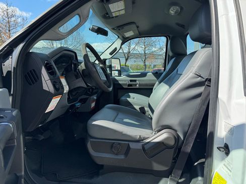 Used 2015 Ford F450 XL w/ Power Equipment Group RWD image 34