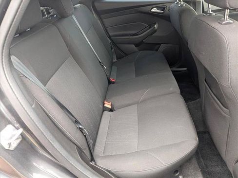 Used 2018 Ford Focus SEL FWD image 18