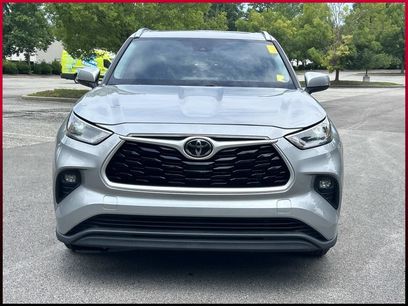 Used 2021 Toyota Highlander XLE