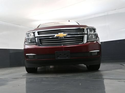 Used 2018 Chevrolet Suburban Premier AWD/4WD image 19