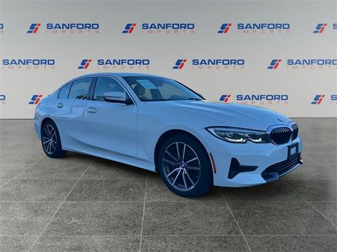 Used 2022 BMW 330i xDrive Sedan w/ Driving Assistance Package image 7