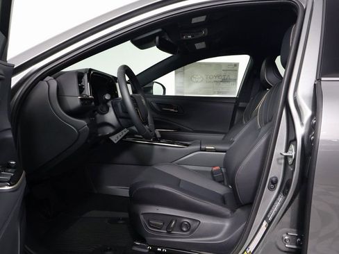 New 2026 Toyota Crown XLE image 5