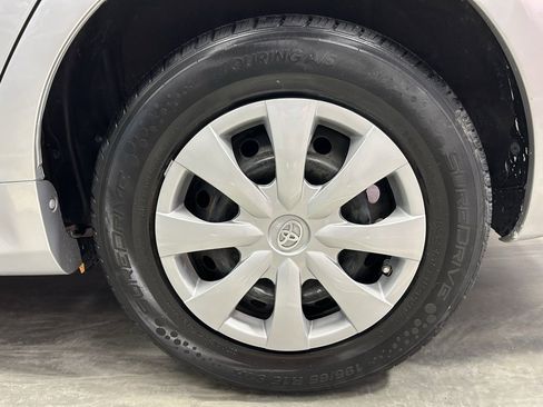 Used 2013 Toyota Corolla L image 14