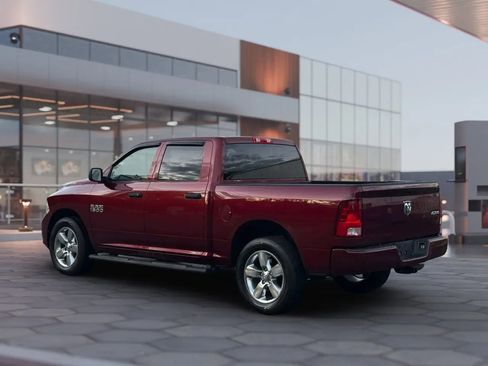 Used 2017 RAM 1500 Express image 9