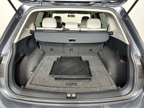 Used 2018 Volkswagen Tiguan S image 25