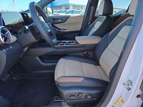 New 2026 Chevrolet Equinox ACTIV w/ Convenience Package III image 10