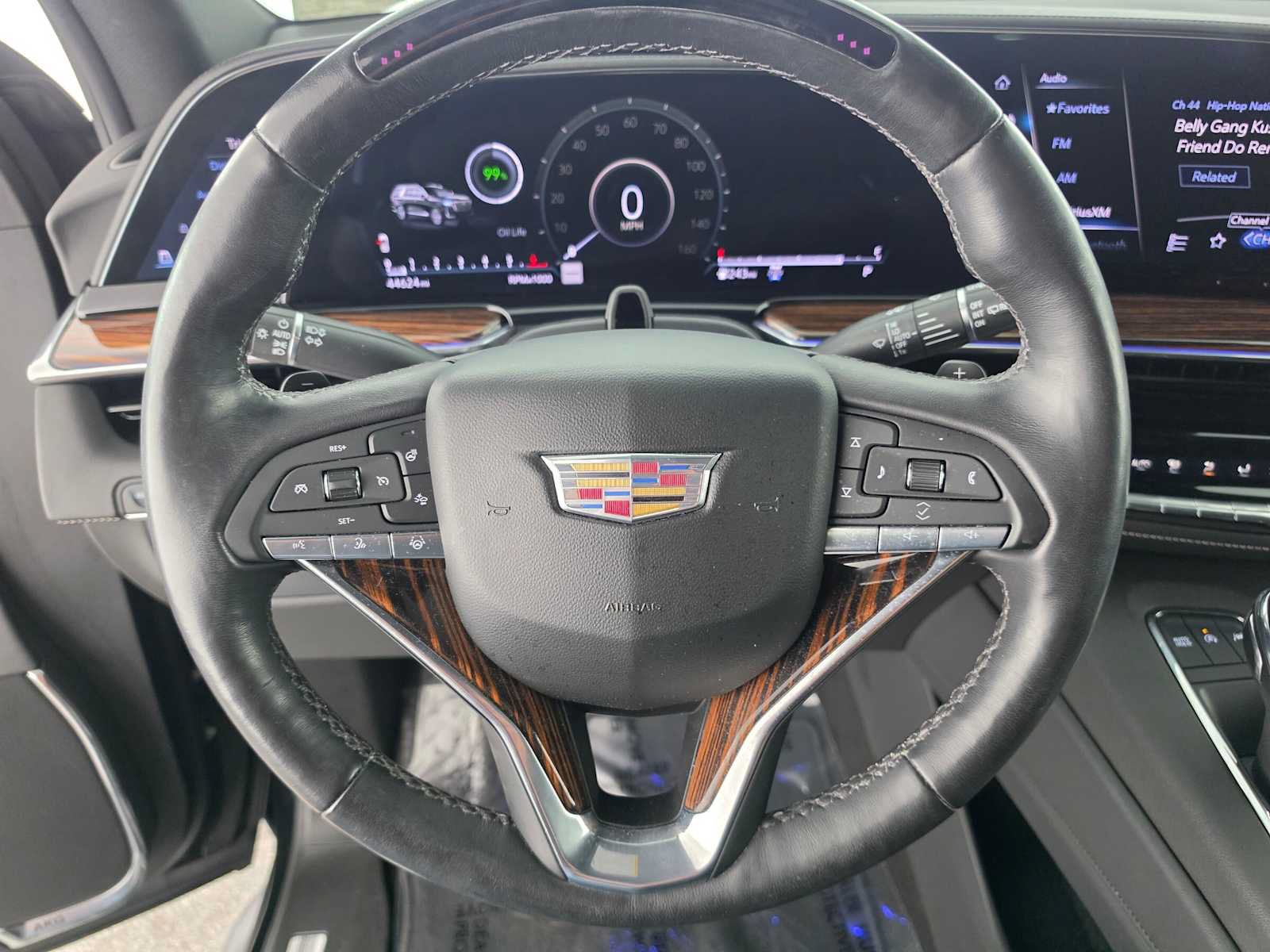 Used 2023 Cadillac Escalade Premium Luxury AWD/4WD image 24