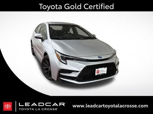 Certified 2024 Toyota Corolla SE w/ SE Package AWD/4WD image 1