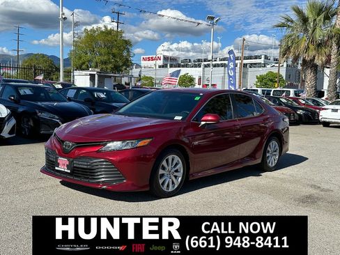 Used 2020 Toyota Camry LE w/ Carpet Mat Package FWD image 2