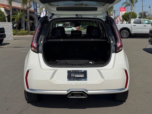 Used 2023 Kia Soul GT-Line w/ GT-Line Technology Package FWD image 12