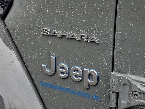 Used 2023 Jeep Wrangler Unlimited Sahara w/ Cold Weather Group image 30